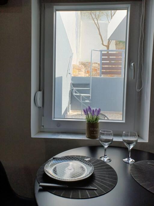 Petite Suite With Backyard. Mytilene Luaran gambar