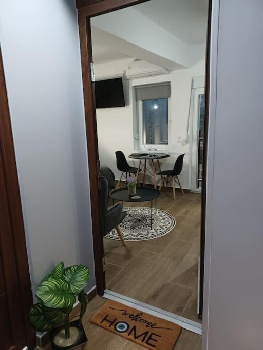 Petite Suite With Backyard. Mytilene Luaran gambar